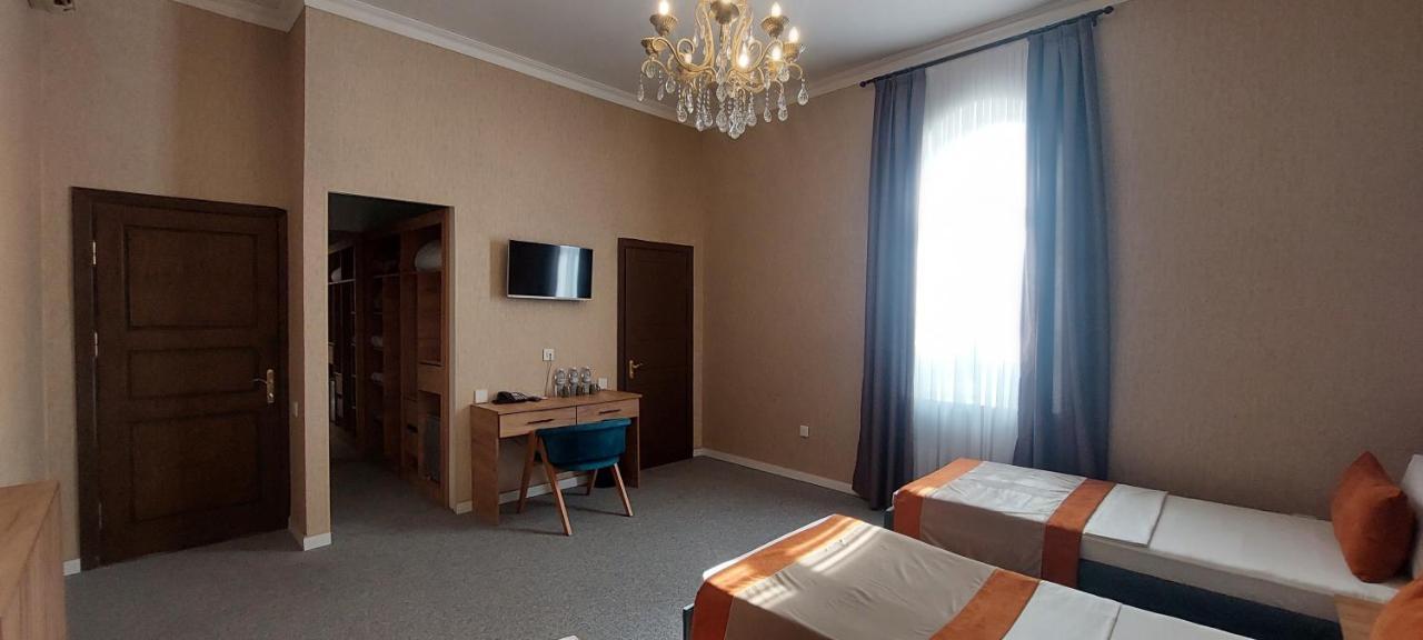 Pera Hotel Bakoe Buitenkant foto